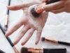cara mencuci brush make up