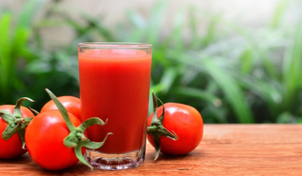Можно ли томатный сок при диабете 2. Томатный сок. Томатный сок без фона. Томатный сок без соли. Сок фон.