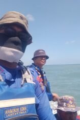 Pencarian masih berlanjut hingga Rabu (19/8/2026). Petugas bersama pihak terkait terus menyisir perairan Kajuara dan Salomekko untuk menemukan keberadaan Akmal. (Foto: Polairud Sinjai)