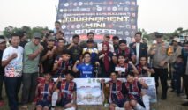 Turnamen Mini Soccer Bahari Lappa Cup 2026 resmi berakhir di Lapangan Bahari Lappa, Kecamatan Sinjai Utara, Jumat (21/8/2026) sore. Bupati Sinjai, Dra. Hj. Ratnawati Arif, menutup langsung kegiatan tersebut yang berlangsung sejak 3 Agustus 2026. (Foto: Ist)