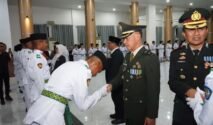 Kepala Staf Kodim (Kasdim) 1409/Gowa, Mayor Arh Muhammad Yuliansyah, S.A.P., menghadiri pengukuhan Pasukan Pengibar Bendera Pusaka (Paskibraka) Kabupaten Gowa Tahun 2026 di Baruga Karaeng Galesong, Kantor Bupati Gowa, Sabtu malam (15/8/2026). (Foto: Ist)