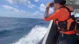 Tim SAR Gabungan kembali melanjutkan pencarian terhadap Patikkai (60), warga yang dilaporkan jatuh dari kapal KMN Maria Nusa di perairan sekitar Pulau Pasitallu, Kabupaten Kepulauan Selayar, Sulawesi Selatan. (Foto: Ist)