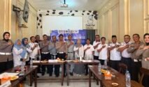 Satuan Lalu Lintas Polresta Gowa menggelar Forum Komunikasi Lalu Lintas (FKLL) bersama unsur lima pilar keselamatan lalu lintas untuk menekan angka kecelakaan serta menjaga keamanan, keselamatan, ketertiban, dan kelancaran lalu lintas (Kamseltibcarlantas). (Foto: Ist)
