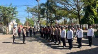 Polresta Gowa menempatkan personel di Kantor DPRD Kabupaten Gowa untuk mengawal Rapat Dengar Pendapat Umum (RDPU) Gabungan Komisi terkait pemberhentian sementara Pejabat Tinggi Pratama Pemerintah Kabupaten Gowa, Senin (31/8/2026). (Foto: Ist)